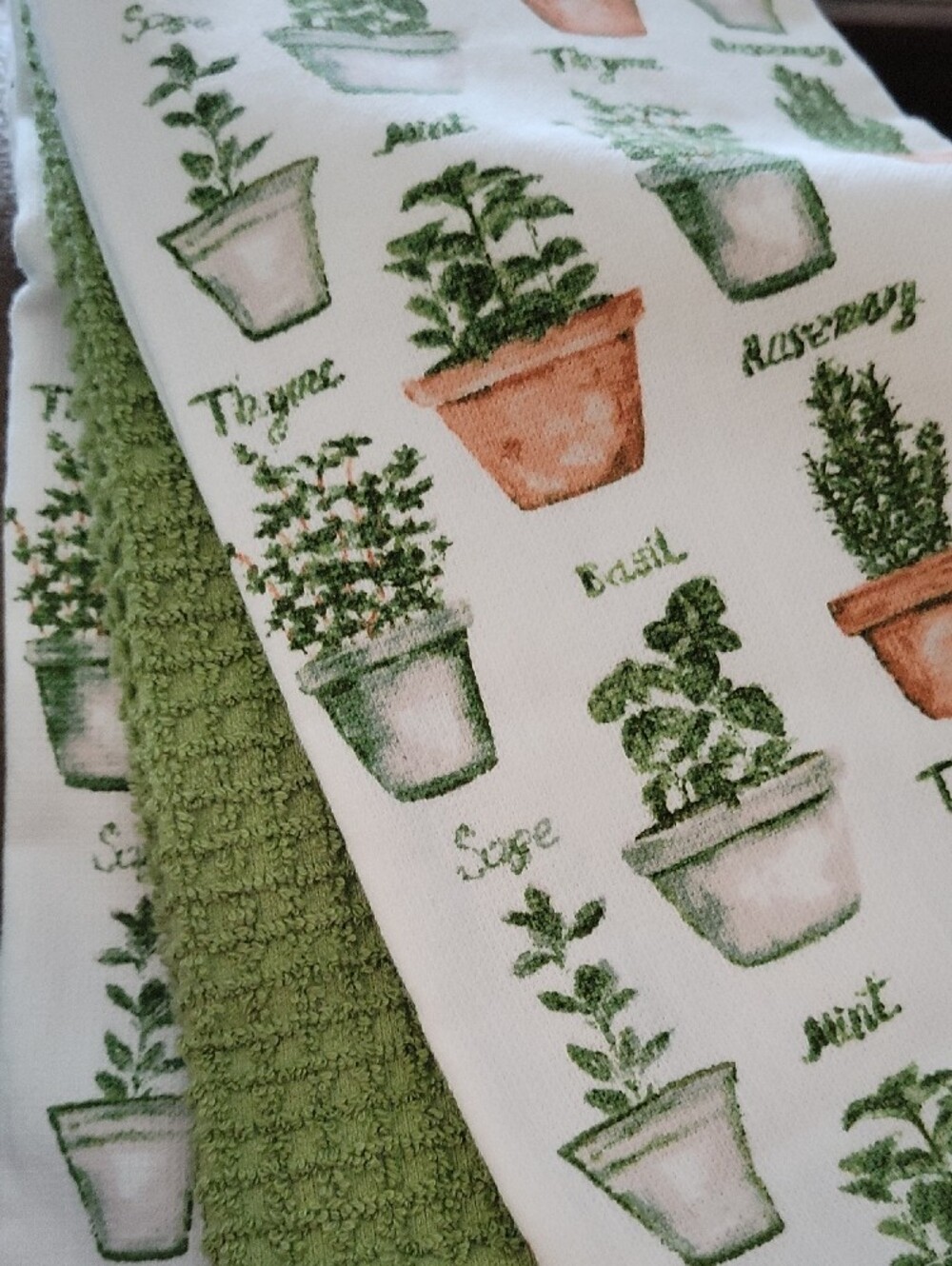 Seasonings Kitchen Towel Set Of 3 - Picture 3 of 3